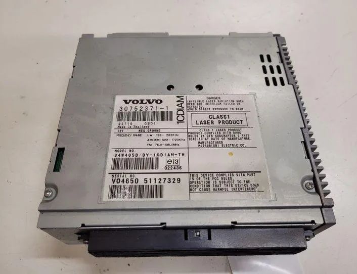 VOLVO V50 1 generation (2003-2012) Prehrávač hudby s GPS 307523711 27048422