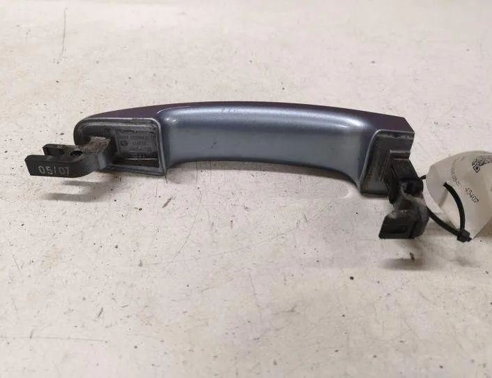 FORD C-Max 1 generation (2003-2010) Pravé zadné dvere vonkajšia kľučka 3M51R22404A,E521F 27057613