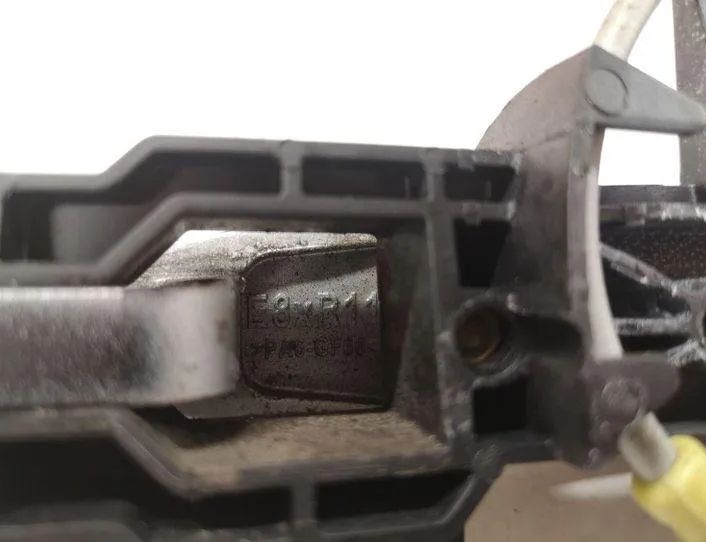 BMW 1 Series E81/E82/E87/E88 (2004-2013) Pravé zadné dvere vonkajšia kľučka E8XR11 27062539