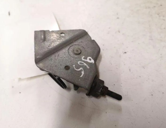 MAZDA 5 1 generation (2005-2010) Zámok krytu nádrže na palivo 5G14 27071640