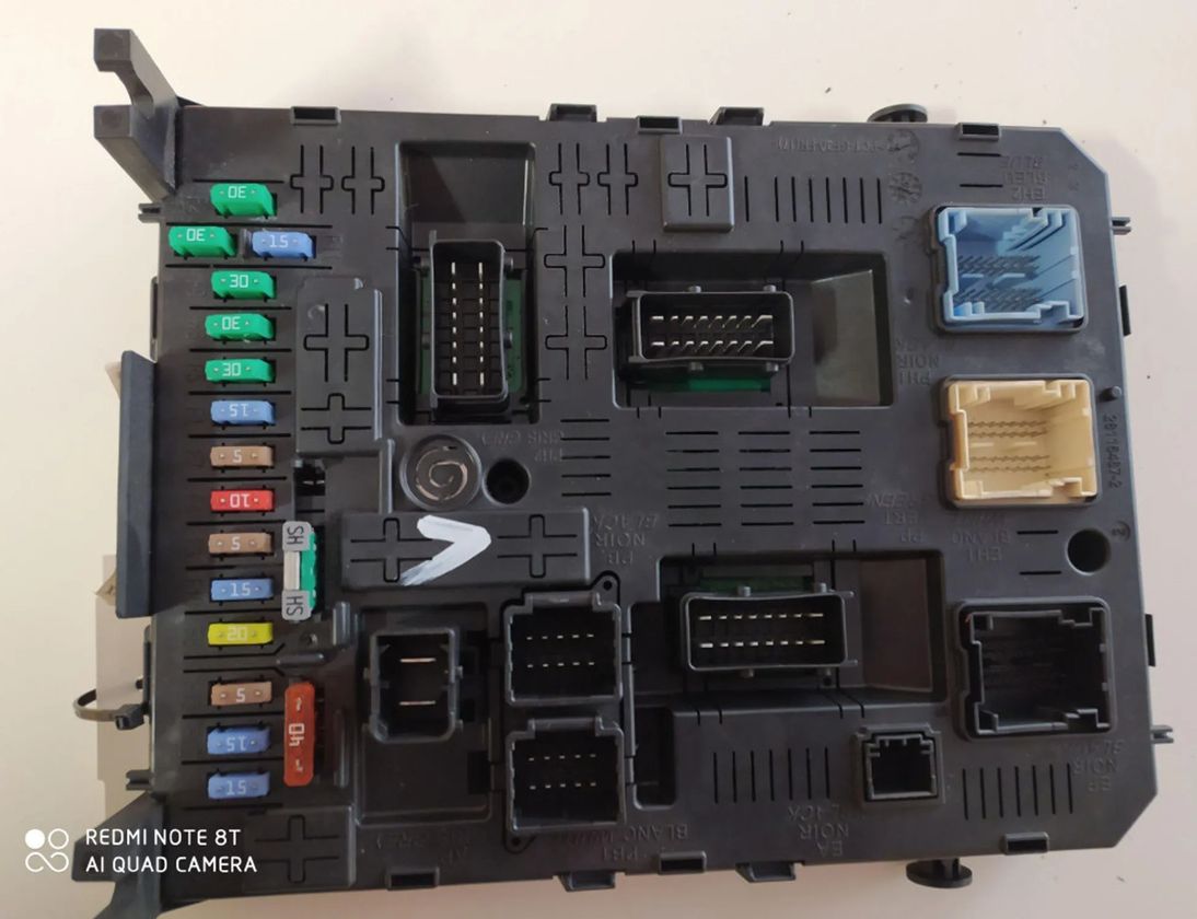 CITROËN C5 2 generation (2008-2017) Блок управления Комфорт 966405888001 28605020