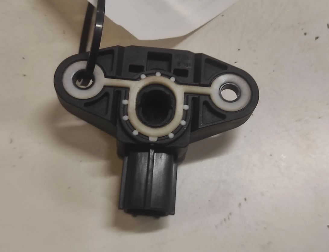 VOLKSWAGEN Passat B6 (2005-2010) Pravý zadný senzor nárazu 35080303 28641997