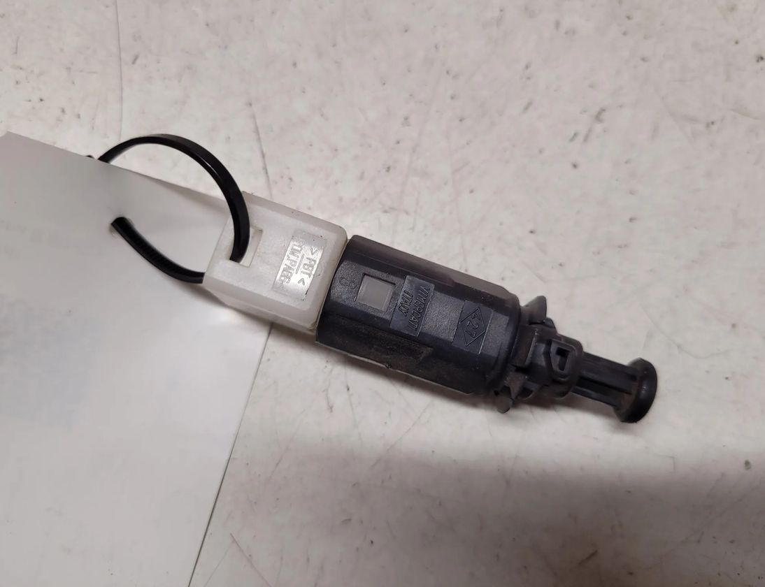 RENAULT Laguna 2 generation (2001-2007) Senzor brzdového pedálu 28654752