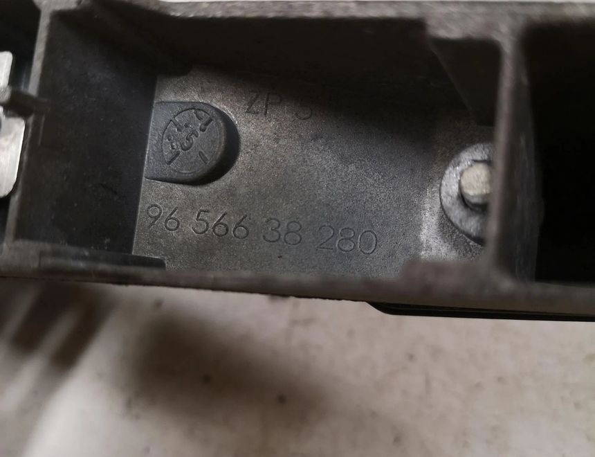 CITROËN C4 Picasso 1 generation (2006-2013) Ľavá posuvná dvere vonkajšia kľučka 9656638280 28704710