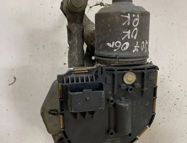 PEUGEOT 407 1 generation (2004-2010) Двигатель стеклоочистителей 3397020604 28738508