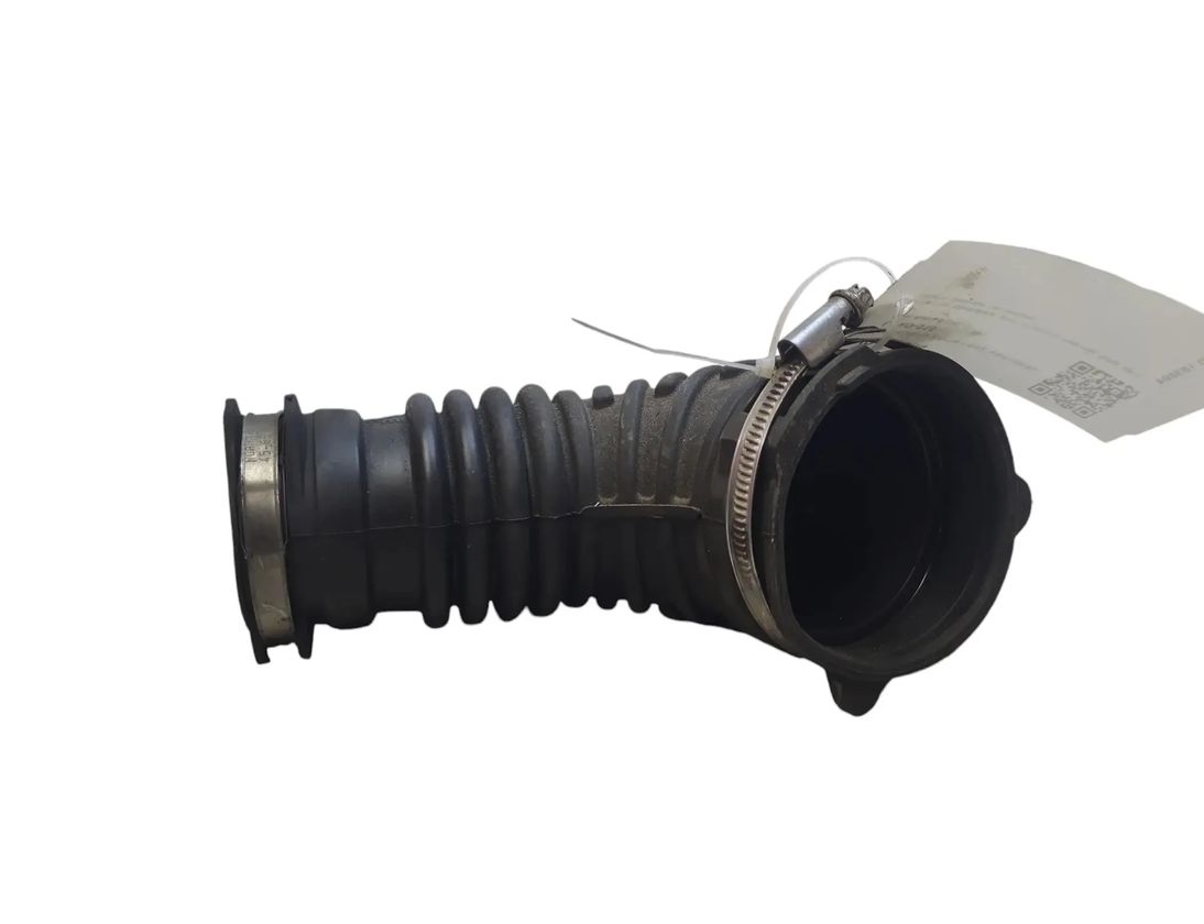 OPEL Astra K (2015-2021) шланг радиатора интеркулера 70583949 28812656