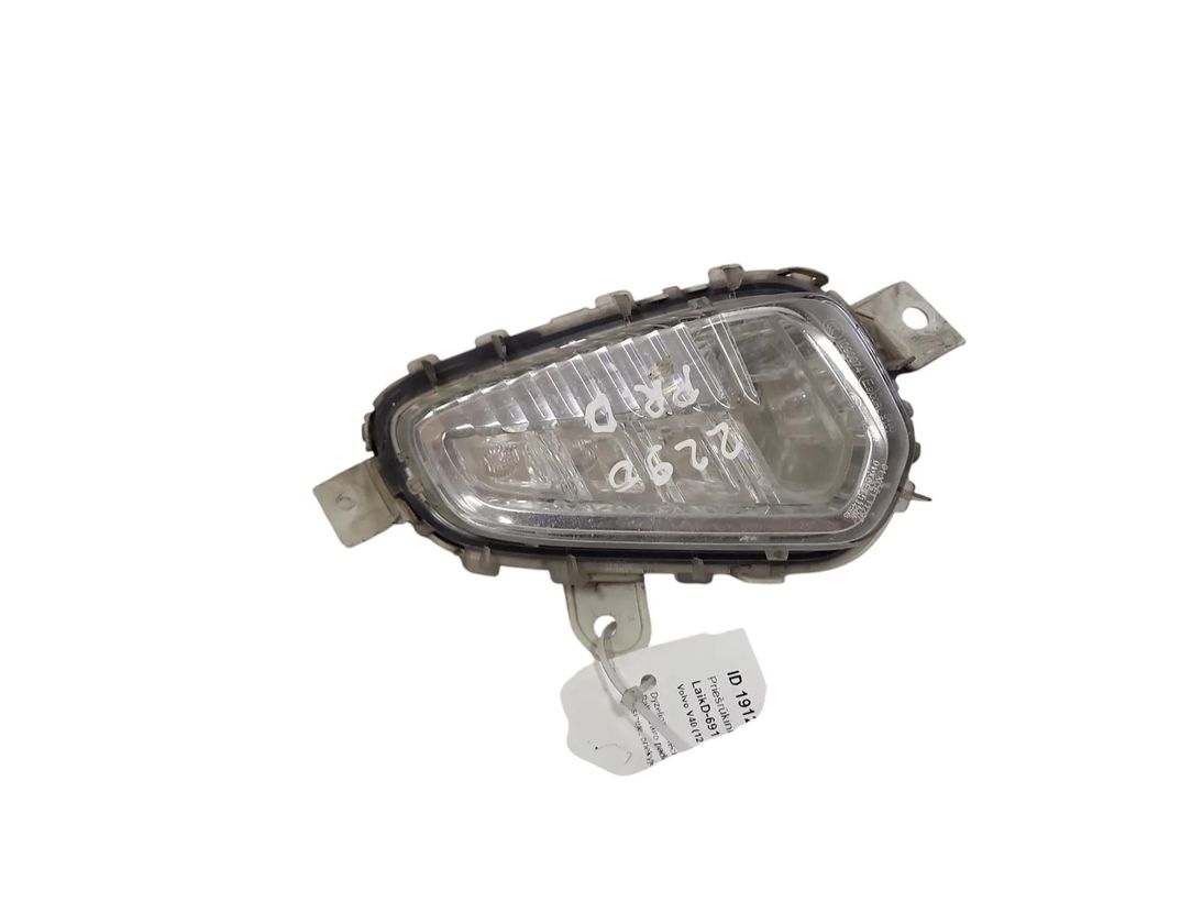 VOLVO V40 Cross Country 1 generation (2012-2020) Противотуманка бампера передняя правая 31395922 28818350