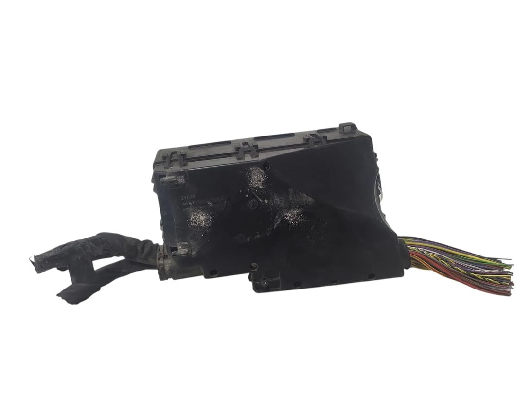 VOLVO V40 Cross Country 1 generation (2012-2020) Fuse box AV6T14A067AC 29064021
