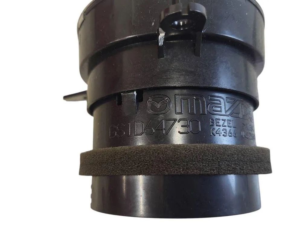 MAZDA 6 GH (2007-2013) Вентиляционные отверстия в приборной панели GS1D64730 30707647