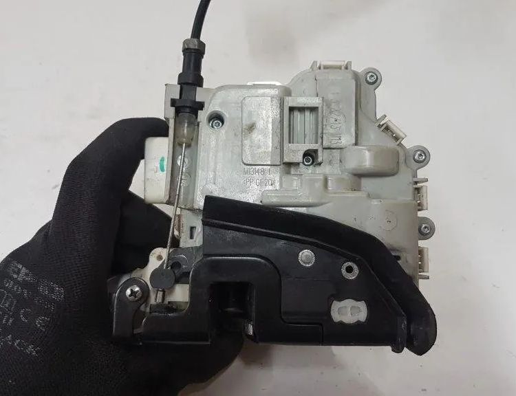 AUDI A3 8V (2012-2020) Front Right Door Lock 8X1837016 30923307