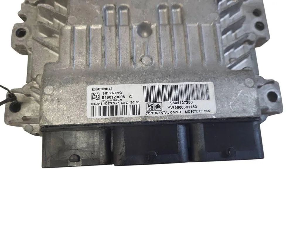 PEUGEOT 508 1 generation (2010-2020) Engine Control Unit ECU 9804127280 31149761