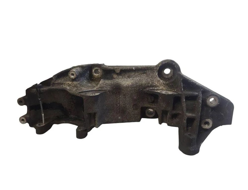 RENAULT Master 3 generation (2010-2023) Кронштейн генератора 117103703R 31216274