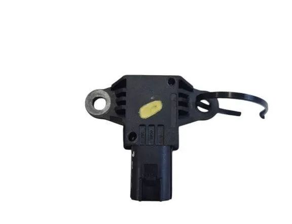 VOLVO V40 Cross Country 1 generation (2012-2020) Датчик удара передний левый 31360986 31415807