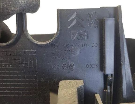 CITROËN C4 Picasso 1 generation (2006-2013) Fuse Box 9653310780 31880815