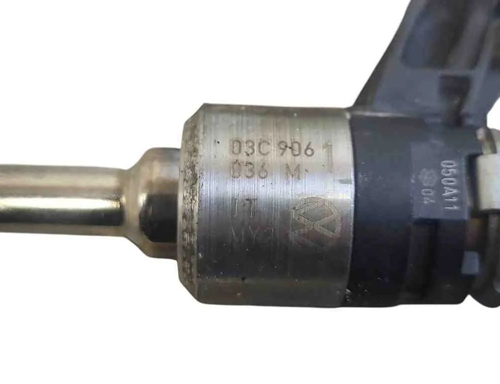 VOLKSWAGEN Golf 8 generation (2019-2023) Palivový vstrekovač 03C906036M 32432619