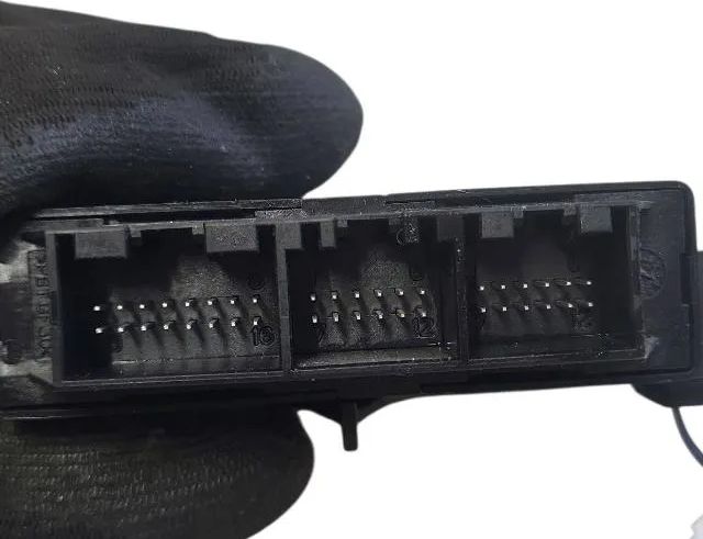 VOLVO V60 1 generation (2010-2020) PDC jednotka na kontrolu vzdialenosti pri parkovaní 31314975 32880551