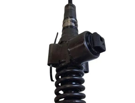 AUDI A4 B7/8E (2004-2008) Palivový vstrekovač 03G130073G 33006035