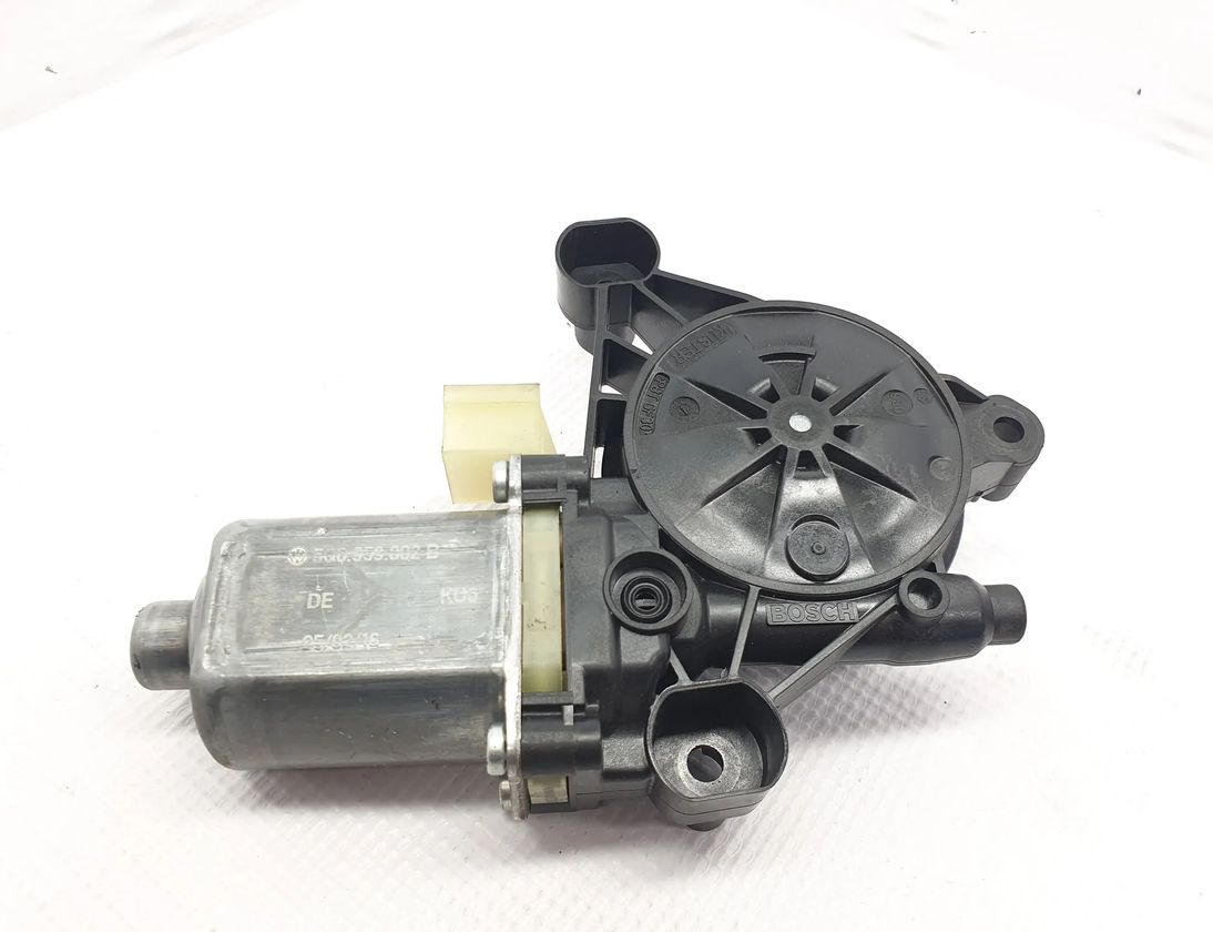 SEAT Leon 3 generation (2012-2020) Front Right Door Window Control Motor 5Q0959802B,E850202100 12550113