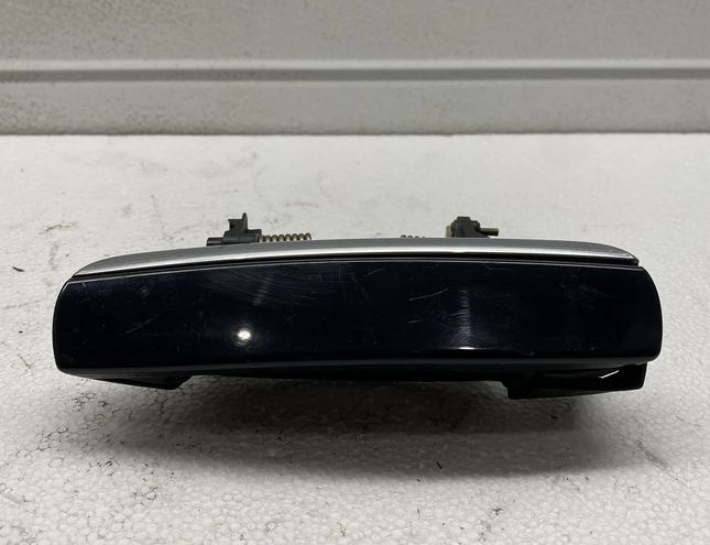 AUDI A6 C6/4F (2004-2011) Наружная ручка передней правой двери 4F0837207 17147381