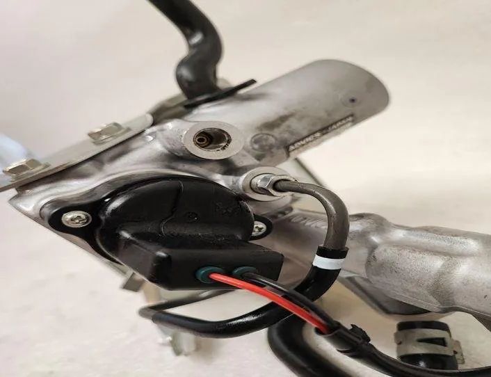 LEXUS RX 4 generation (2015-2024) Brzdový valec 13811010610 27441745