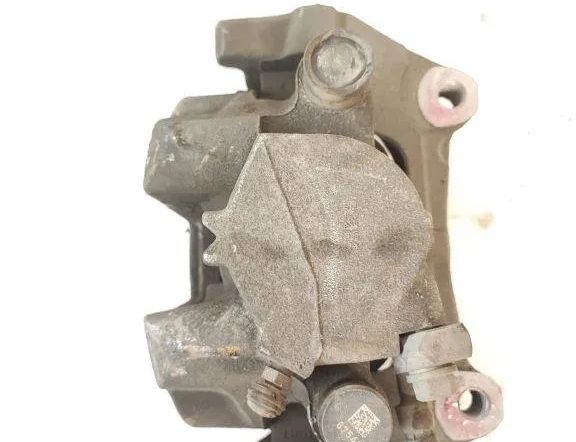 VOLVO XC60 2 generation (2017-2024) Front Left Brake Caliper 31471663 30653084