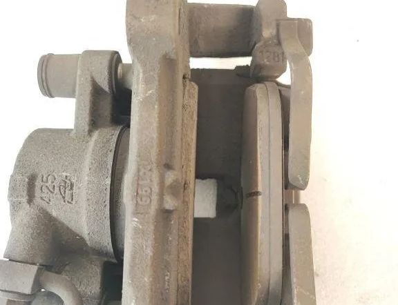 VOLVO XC60 2 generation (2017-2024) Супорт тормозов передний левый 31471663 30653946