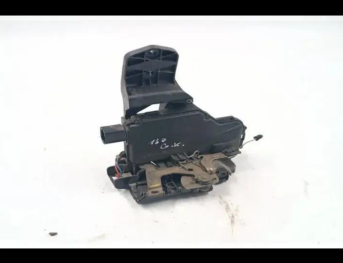 VOLKSWAGEN Passat B5 (1996-2005) Замок задней левой двери 3B4839015A 27168662