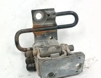 AUDI A3 8P (2003-2013) Predný ľavý dverový pant 8e0331 31486363