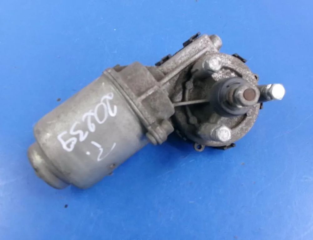 RENAULT Thalia 2 generation (2008-2012) Wiper motor 29621145