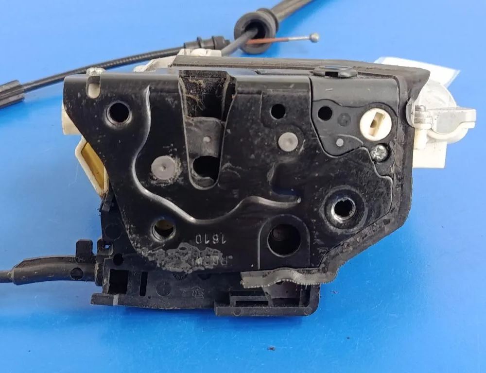 VOLKSWAGEN Passat CC 1 generation (2008-2017) Замок задней правой двери 3C4839016A 32788117