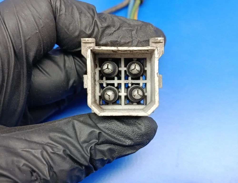 VOLVO 940 1 generation (1990-1998) Wiper motor 32973928