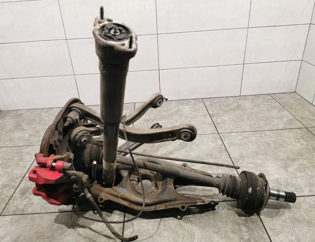 MERCEDES-BENZ E-Class W212/S212/C207/A207 (2009-2016) Rear Left Suspension 18042534