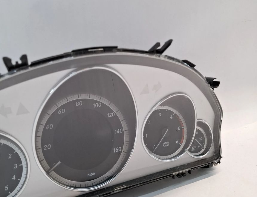MERCEDES-BENZ E-Class W212/S212/C207/A207 (2009-2016) Rýchlosťomer A2129001814,2129014902,2049022903,2049023303,2049022803,2049023003,2049023203,A2C82046700 27563249