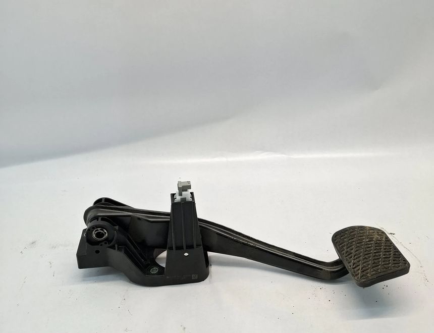 MERCEDES-BENZ GLA-Class X156 (2013-2020) Brake Pedal A2462900400,A2462900800 28355246
