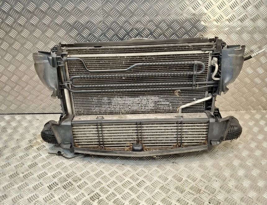 MERCEDES-BENZ C-Class W204/S204/C204 (2004-2015) Cooling Parts a2049060212,A2045000654,A0995006203,A2049066802,A2045000293 29023495