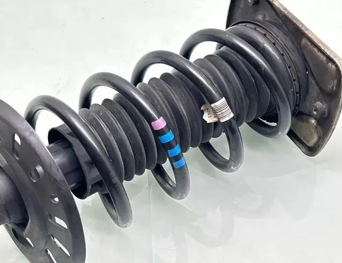 TOYOTA ProAce 2 generation (2016-2023) Амортизатор передний правый 9821596680,0081037H01,03031000117 27239911