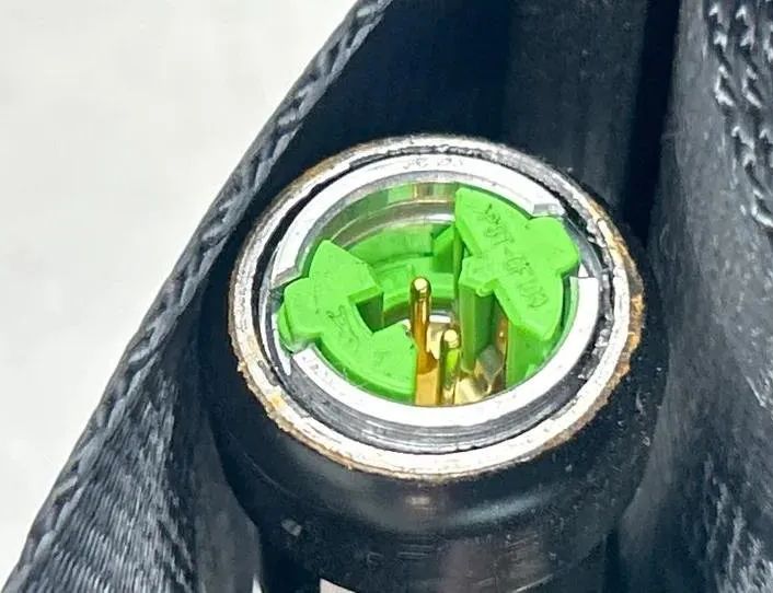 VOLVO V40 Cross Country 1 generation (2012-2020) Rear Right Seatbelt 619894600,31292072,076H000 27241945