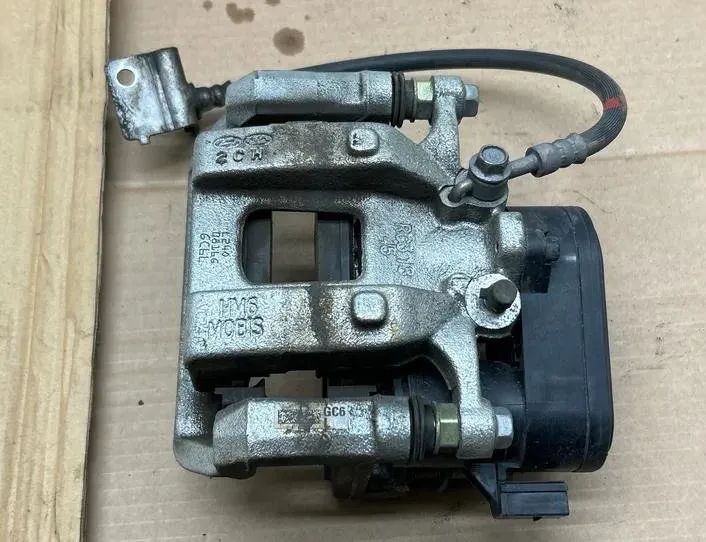 KIA EV6 1 generation (2021-2023) Ľavý zadný brzdový strmeň 58210GI000,58210CV500CWA,58210KL000 27250408