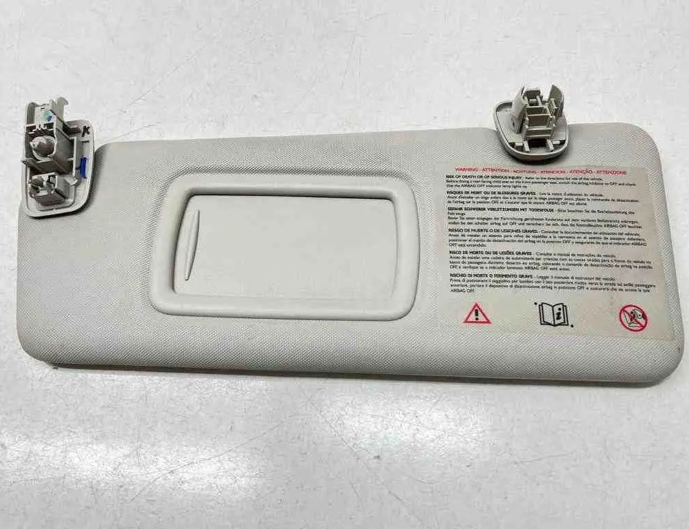 RENAULT Megane 3 generation (2008-2020) Защита от солнца левая 904018943R,8402131165,BDK95TG136 32680390