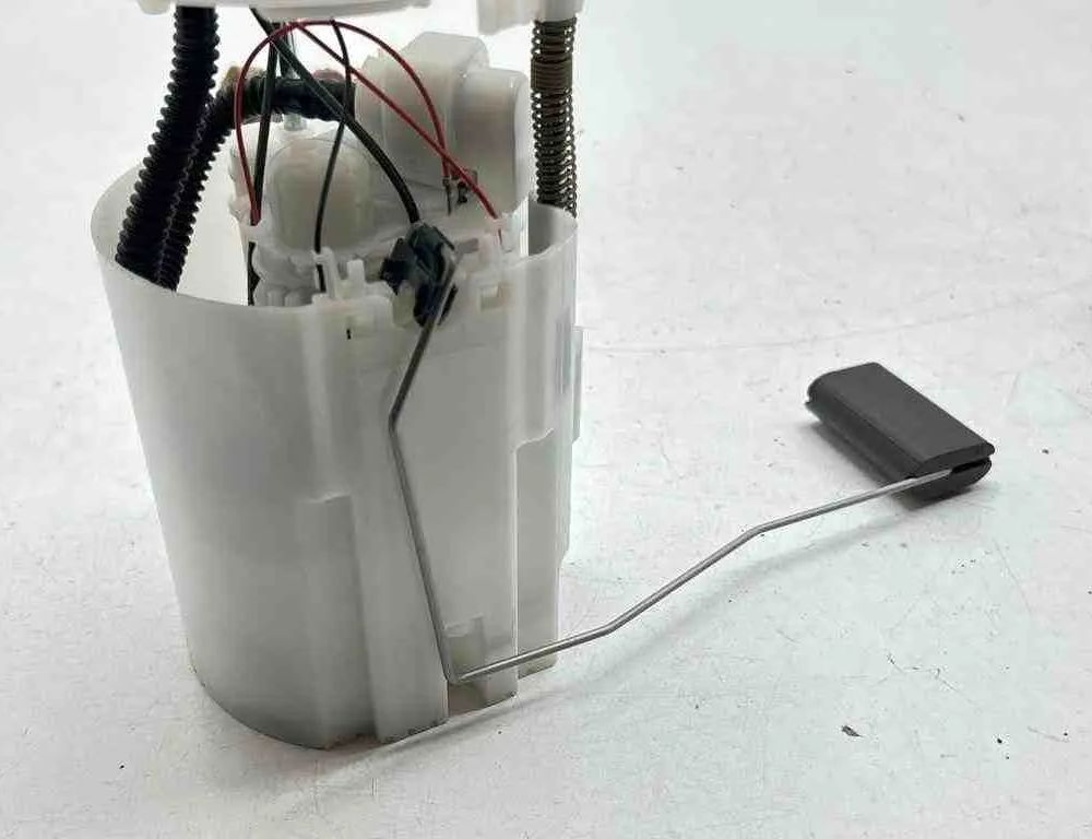 RENAULT Megane 3 generation (2008-2020) Топливный насос 7611101AA,172021706R 32683115