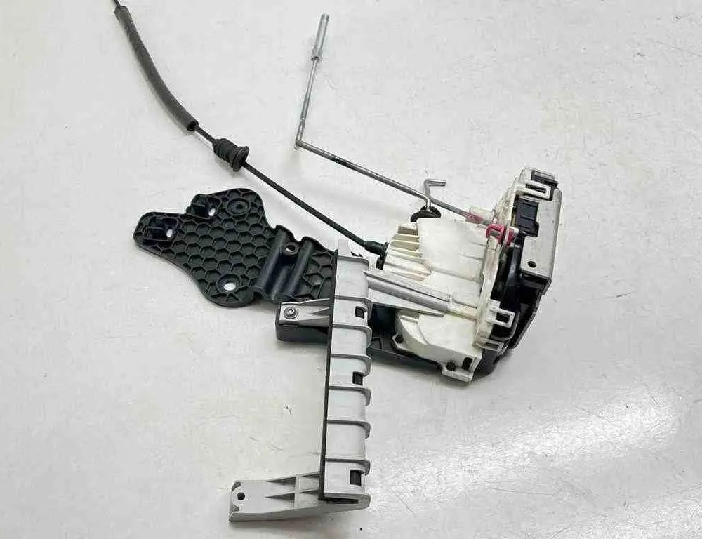 DODGE Durango 3 generation (2010-2024) Замок задней левой двери T51KD0256,B6525,P04589923AG 32685875