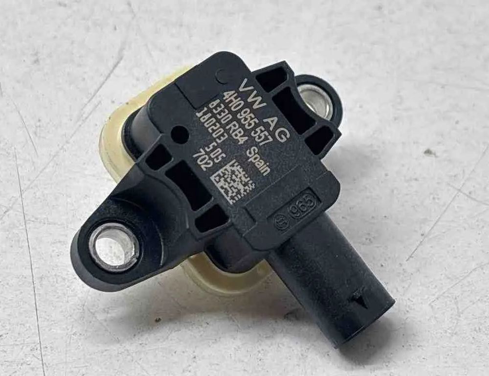 PORSCHE Macan 1 generation (2013-2023) Ľavý zadný senzor nárazu 8330RB4,180203,4H0955557 32688223