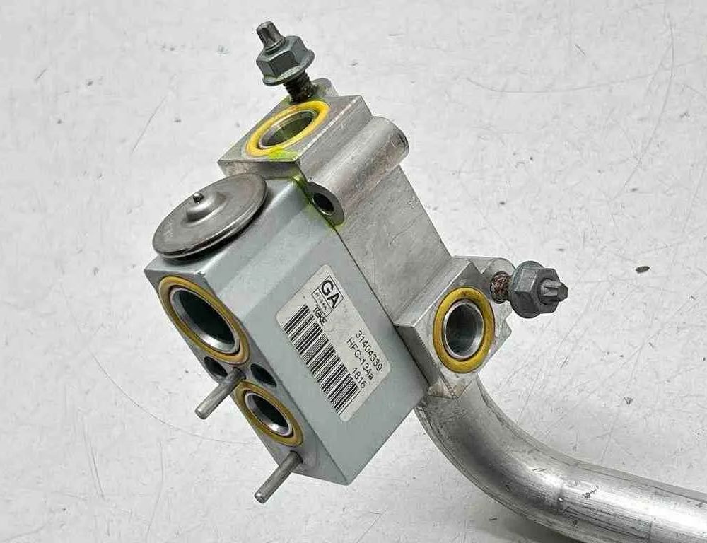 VOLVO XC90 1 generation (2002-2014) A/C hadice HFC134A,R134A,31404339 32689219