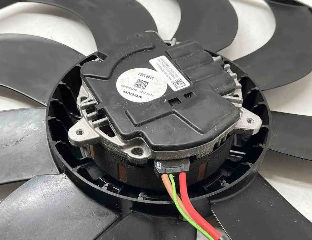 VOLVO S60 3 generation (2018-2023) Engine Cooling Fan Radiator 02022023,31493262,0477010169 32690238