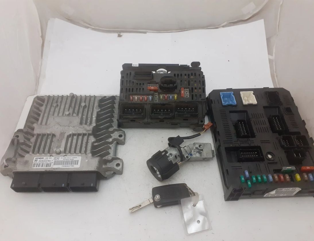 PEUGEOT 407 1 generation (2004-2010) Sada ECU motora 28119736-3A,9648237680,SW96581980,9663510280,9663123280,N0502073,5WS40379A-T,HW9648237680,21676031-5B,9661682680,281197298A,N0502455 17153712