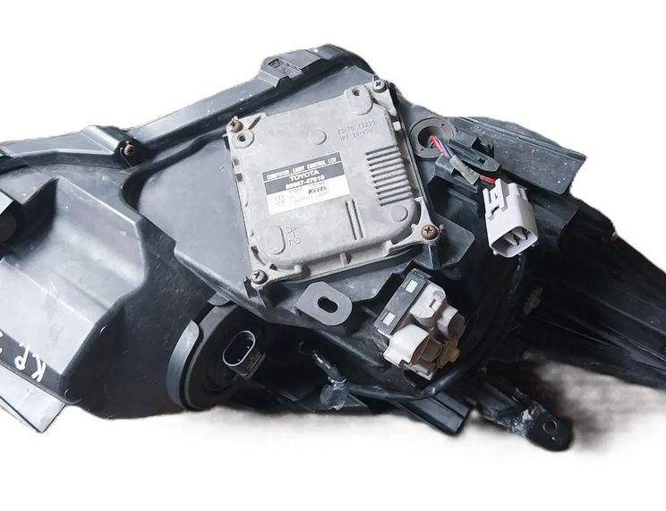 TOYOTA Prius 3 generation (XW30) (2009-2015) Ľavé predné svetlomety 8118547350,99226-81017,HB3U9005,4513356,85967-47010,KOITO79290,35500-79290 31890067