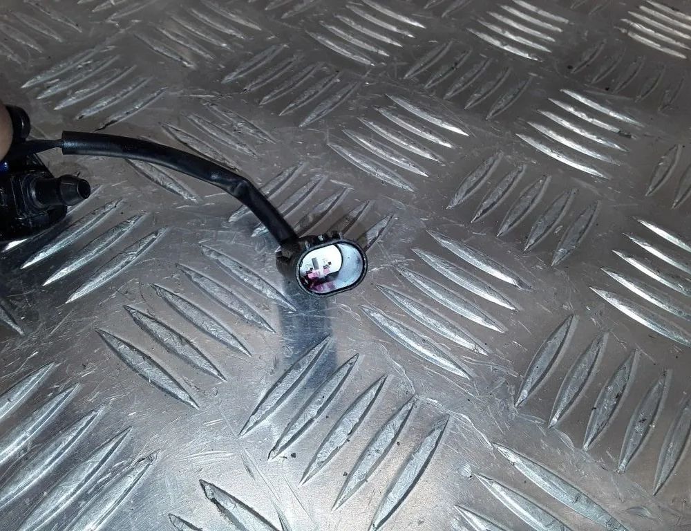 BMW 3 Series E90/E91/E92/E93 (2004-2013) Форсунка ветрового стекла 713129906,7131299 12147639