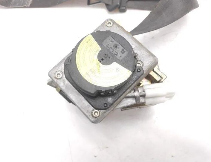 VOLKSWAGEN Passat Variant 1 generation (2010-2024) Pravý zadný bezpečnostný pás 193857737,00024204,C000646484 20745696