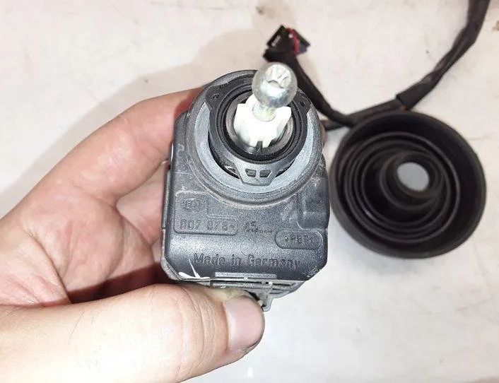 MAZDA 2 2 generation (2007-2014) Двигатель регулировки уровня фар 007878,90738200 20751151