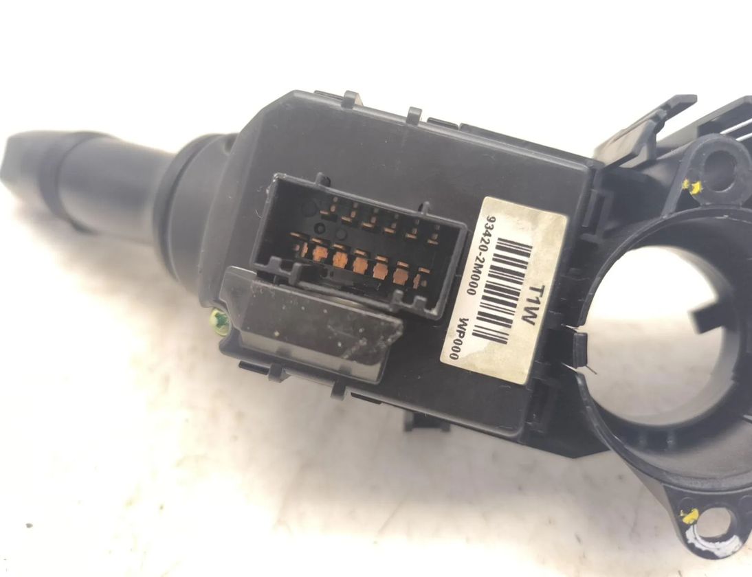 KIA Optima 3 generation (2010-2015) Stieračový prepínač 3753MA2210,934102M810 28795252